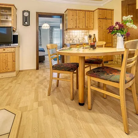 トップ タウフナー