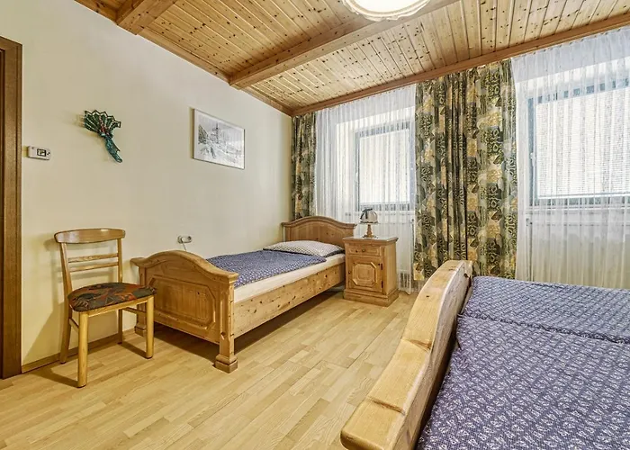 トップ タウフナー *