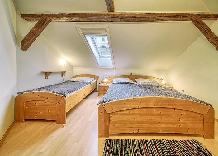 アパート トップ タウフナー *